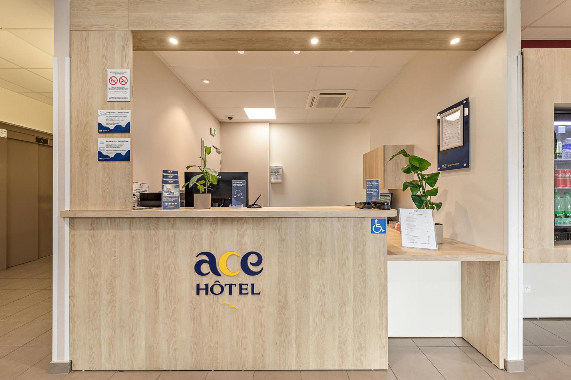 Ace Hotel Rouen Parc Des Expositions Petit-Couronne 外观 照片